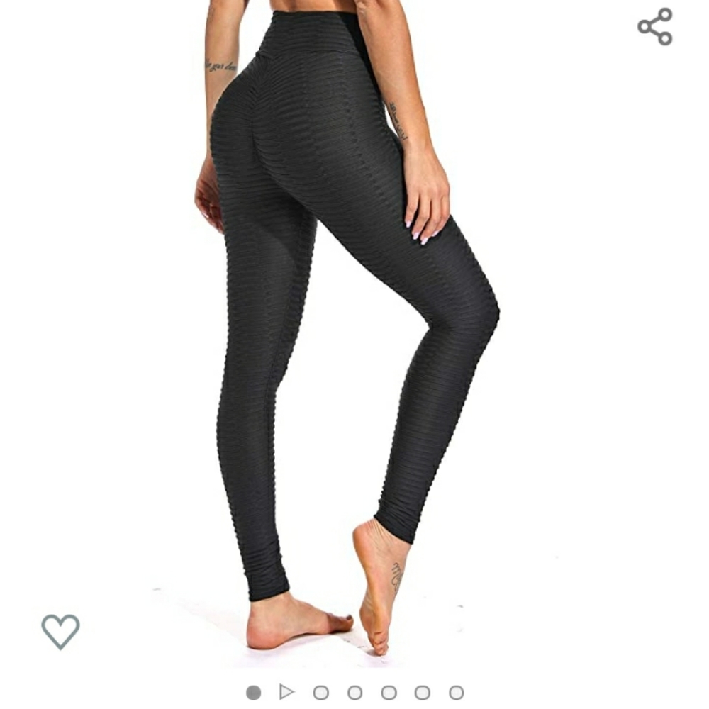 Black butt lifting leggings